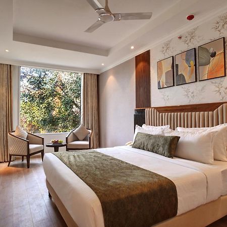 Iva Premium Delhi Airport With Airport Drop Otel Yeni Delhi Dış mekan fotoğraf