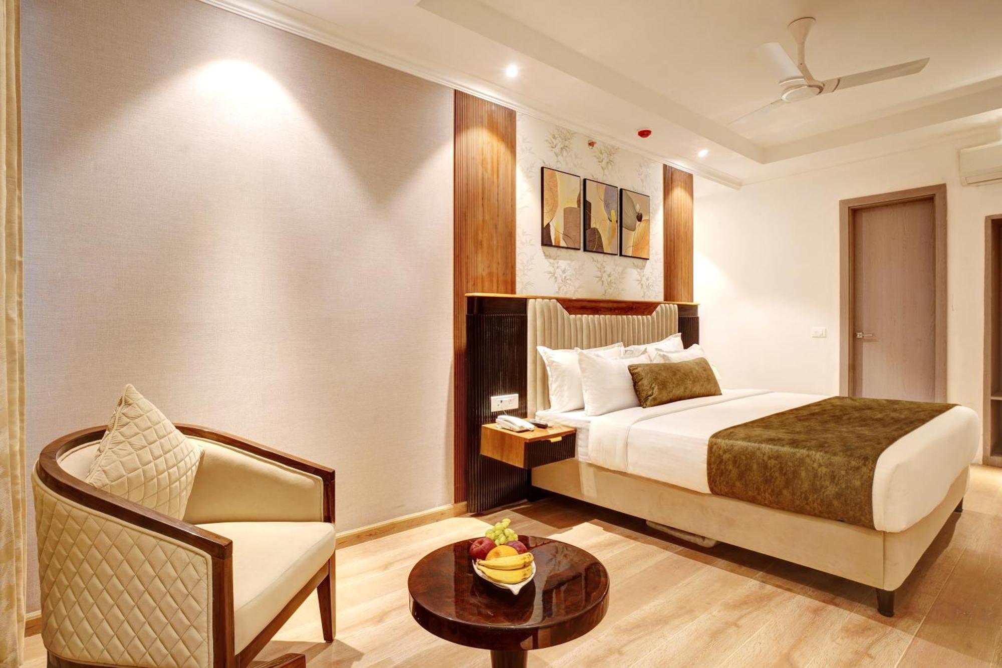 Iva Premium Delhi Airport With Airport Drop Otel Yeni Delhi Dış mekan fotoğraf