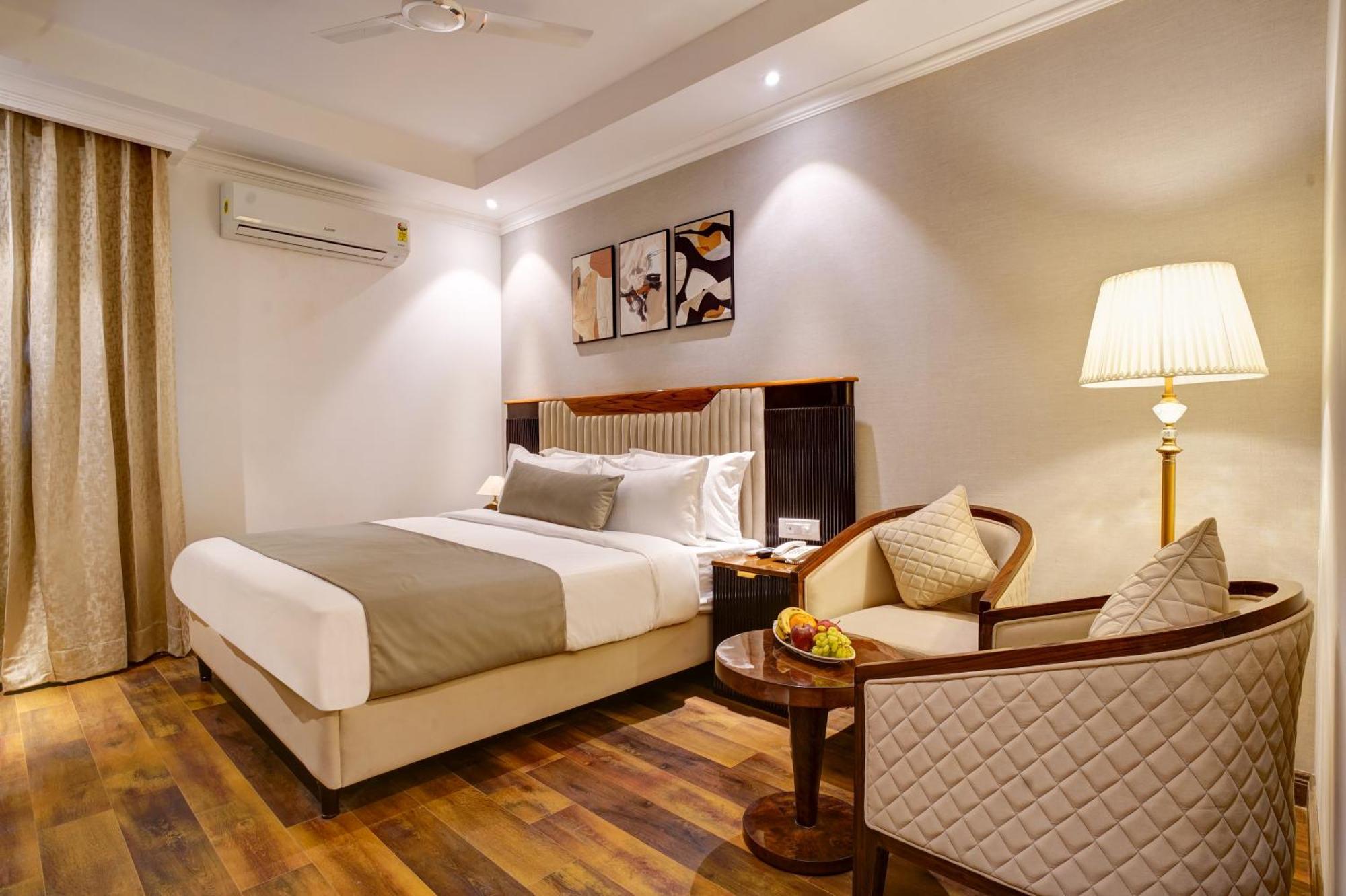 Iva Premium Delhi Airport With Airport Drop Otel Yeni Delhi Dış mekan fotoğraf