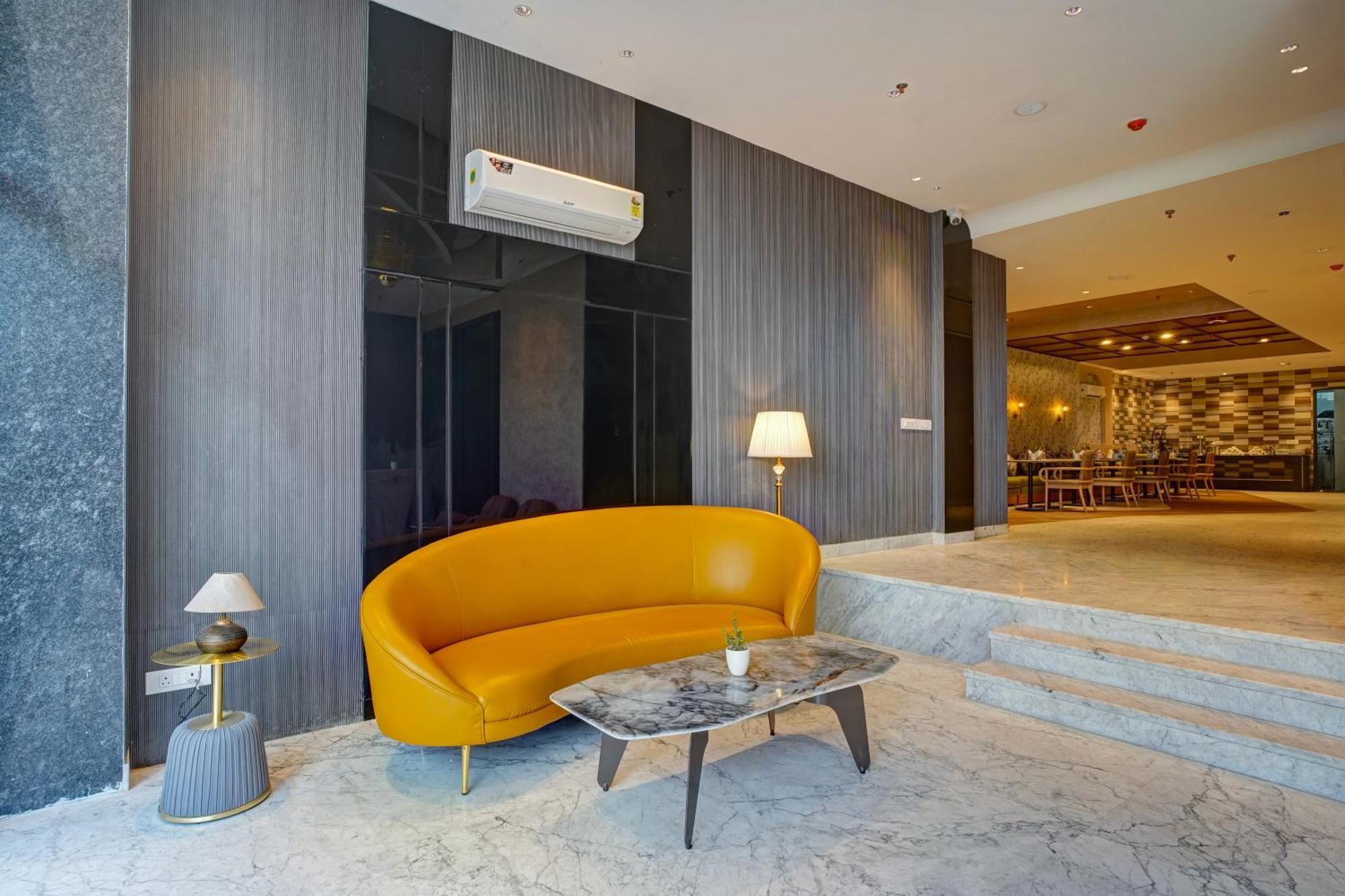 Iva Premium Delhi Airport With Airport Drop Otel Yeni Delhi Dış mekan fotoğraf