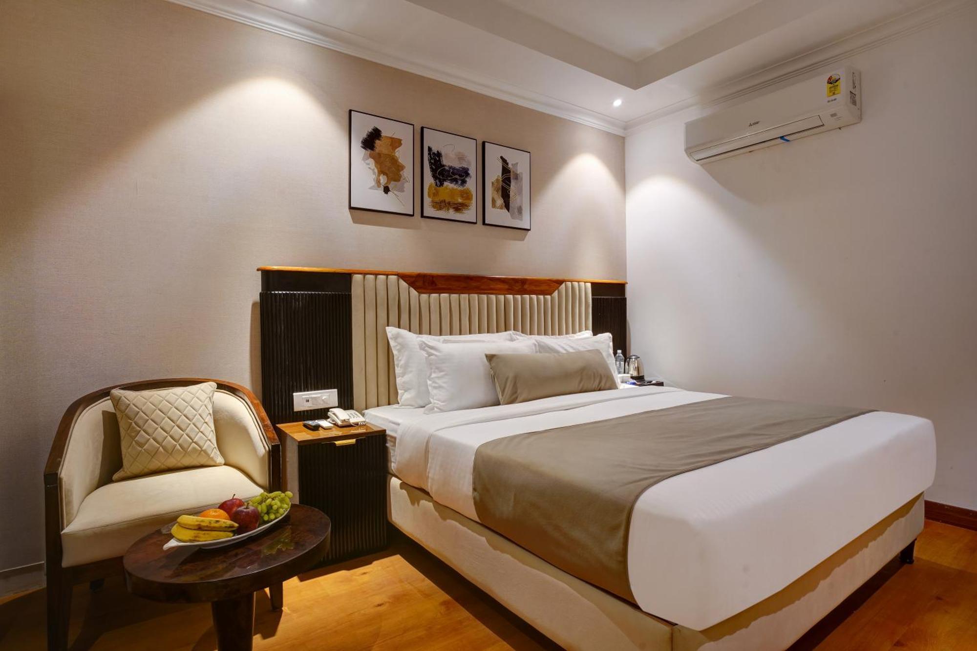 Iva Premium Delhi Airport With Airport Drop Otel Yeni Delhi Dış mekan fotoğraf
