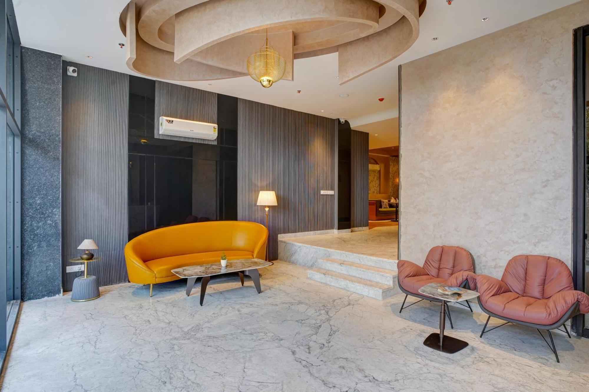 Iva Premium Delhi Airport With Airport Drop Otel Yeni Delhi Dış mekan fotoğraf